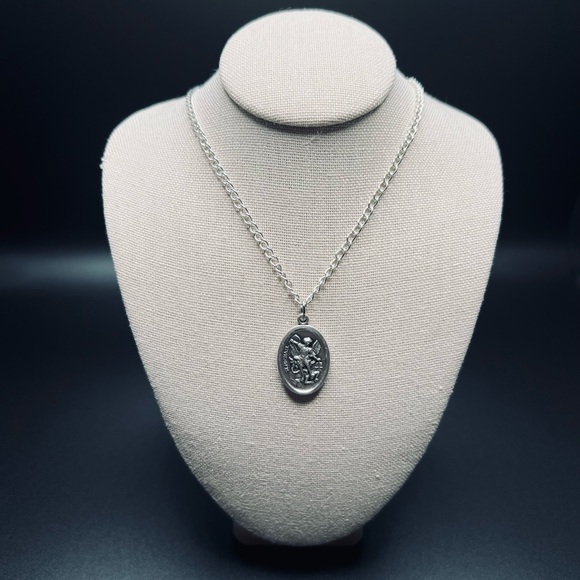 Guardian Angel Saint Michael Silver Healing Protection Pendant Necklace - Picture 1 of 6